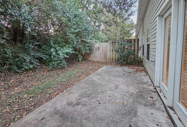 Photo - Knoxville 37934 - 3 bed 2.5 bath Condo - Contact Ryan Fogarty 865-333-4840