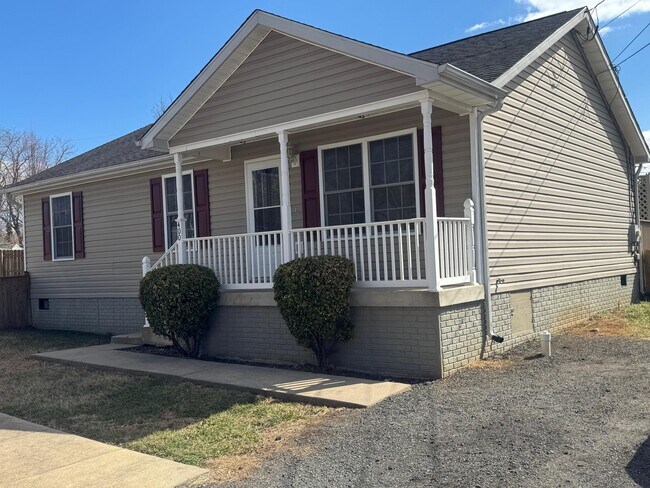 400 E 11th Ave