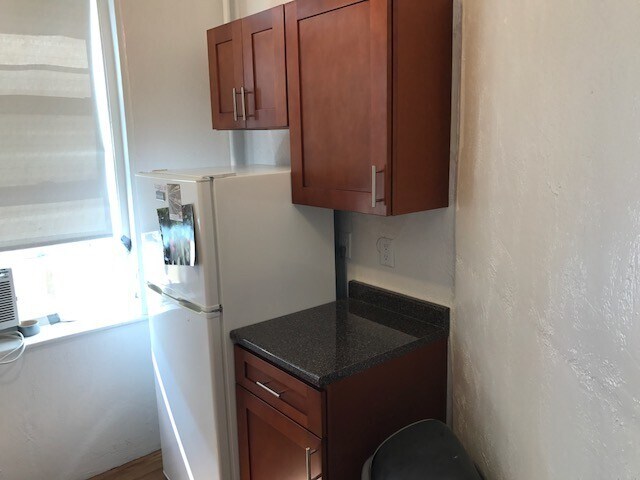 Building Photo - 1359 Commonwealth Ave Rental
