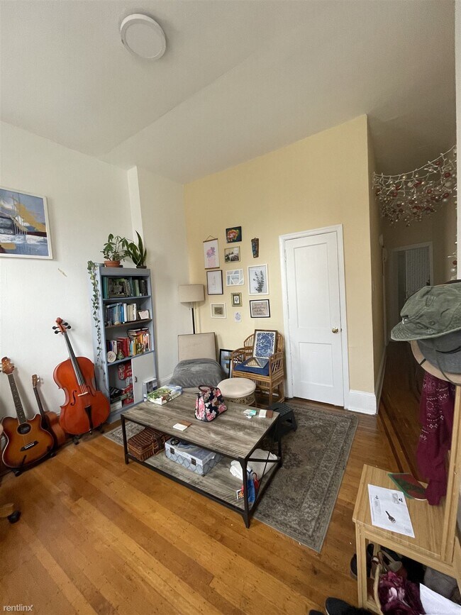Photo - 1 br, 1 bath Triplex - 1219 North 29th Str...