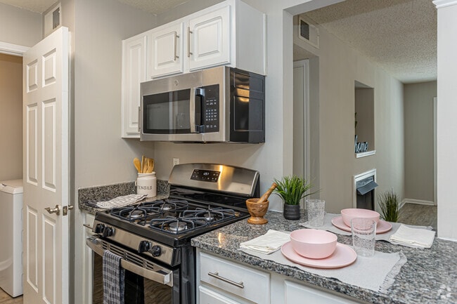 2BR, 2BA - 1,176SF - The Grove Apartments