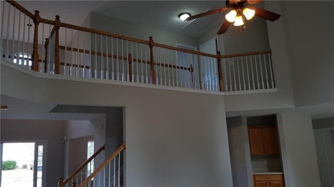 Photo - 3652 Roxfield Dr NE