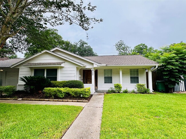 Photo - 9758 Cedardale Dr
