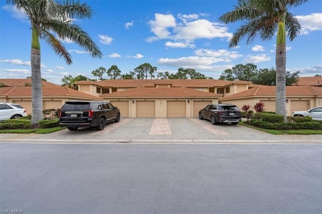 Photo - 3981 Bishopwood Ct E Unidad 104