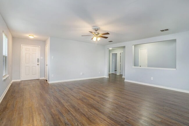 Photo - 2421 Gabriel Dr