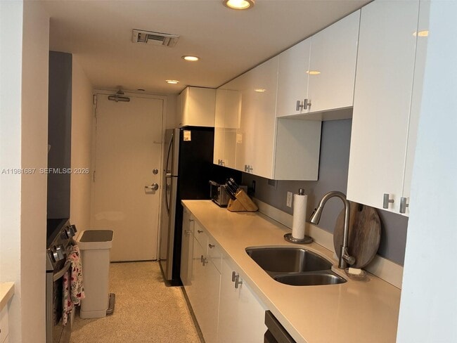 Photo - 1000 West Ave Unit 729