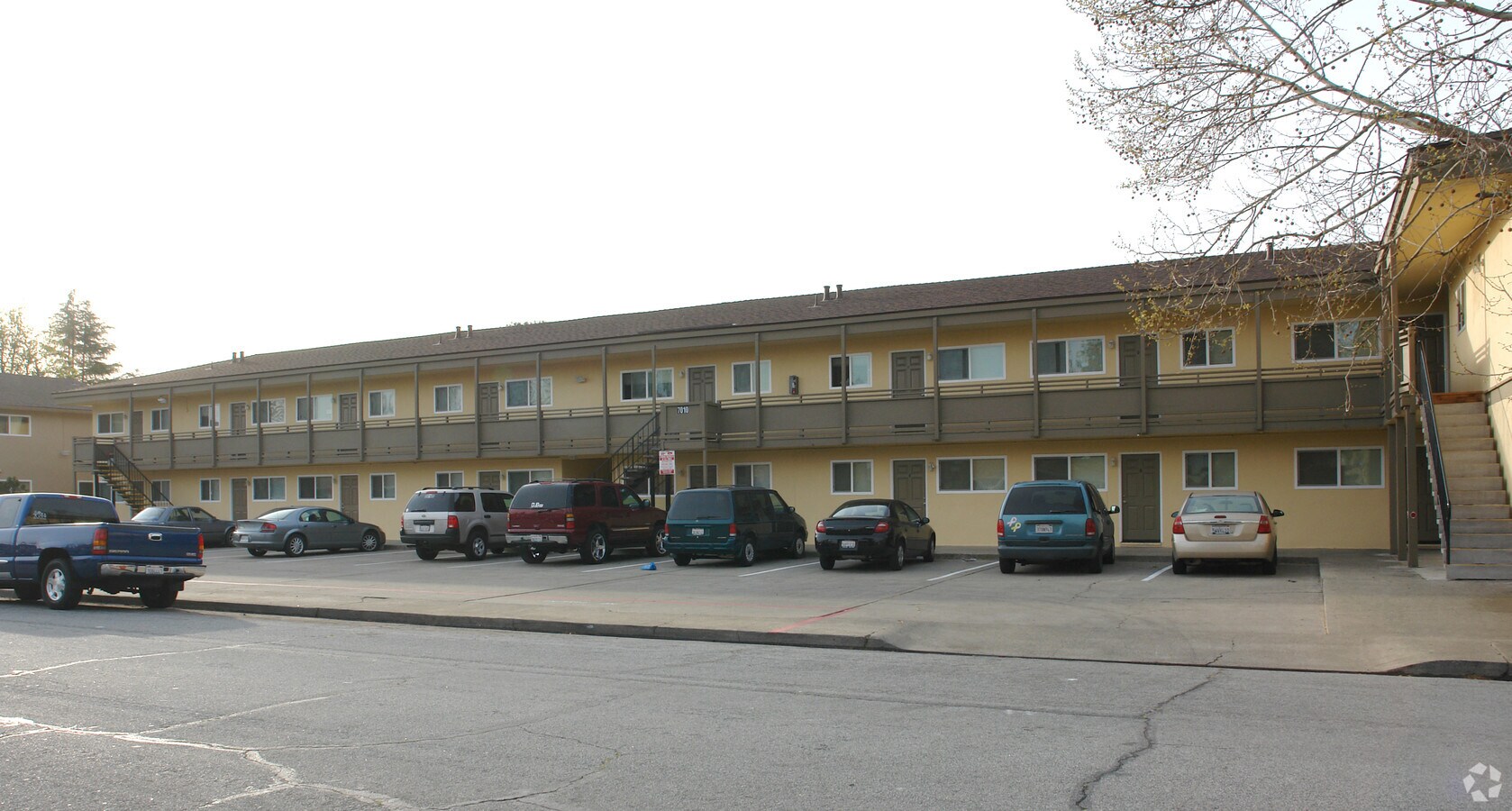 Photo - Connell Apartments
