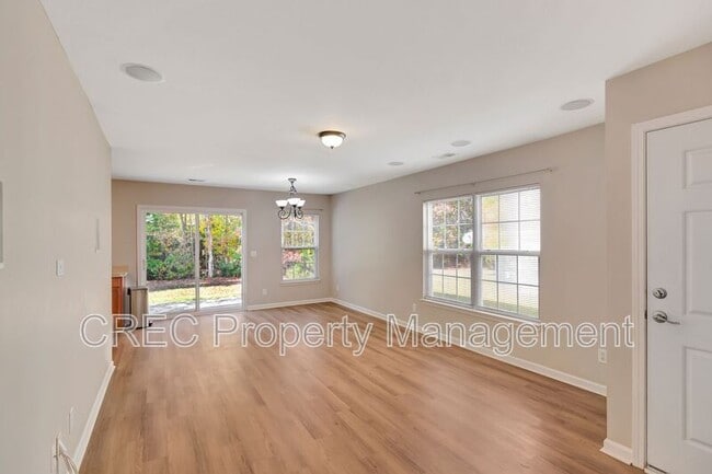 Photo - 221 Chemistry Cir