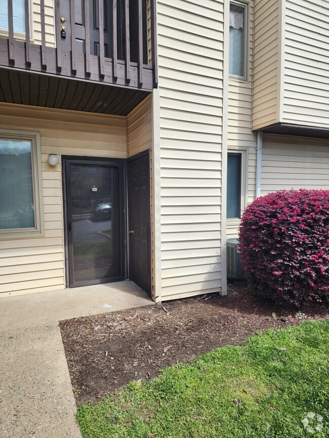 Building Photo - 306 Pacific Dr Unit 306 Rental