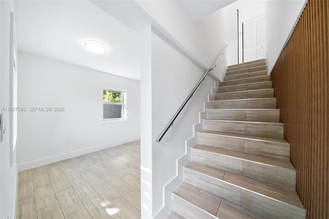 Photo - 1117 SW 13th St Unit R