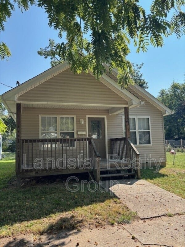 Building Photo - 3763 Parthenia Ave Rental