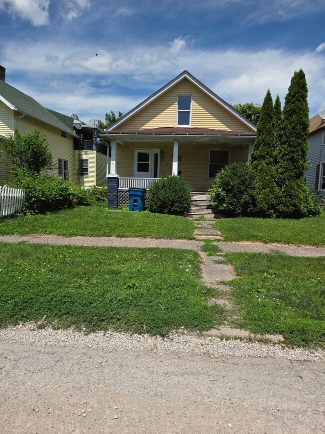 Photo - 1523 10th Ave Casa