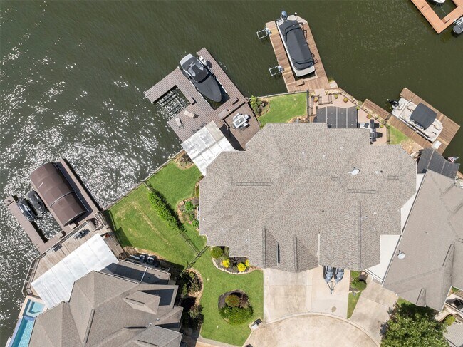 Photo - 331 Old Aqua Landing E