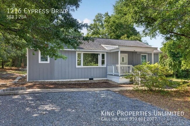 Photo - 1216 Cypress Dr