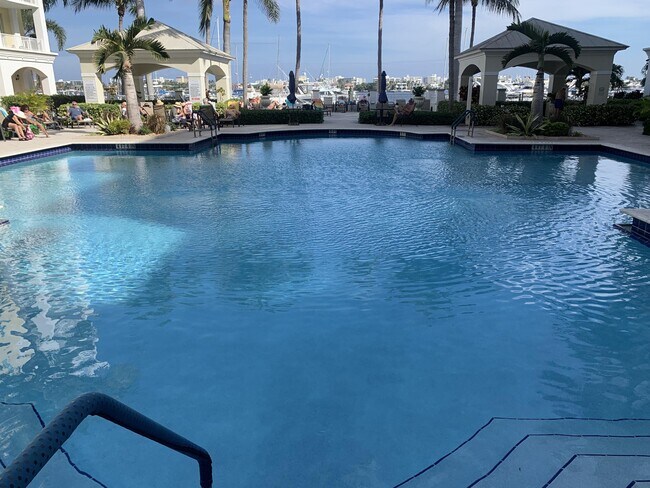 Photo - 806 E Windward Way Unit 111