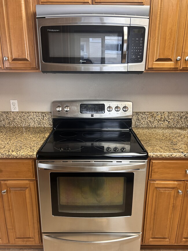 Photo - 1916 Warfield Ave Unidad 1