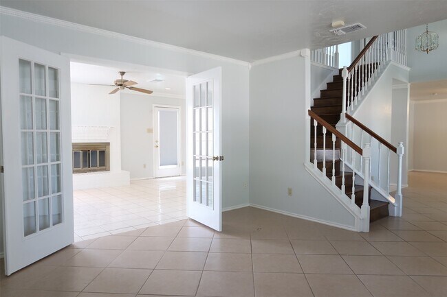 Photo - 16507 Wellers Way