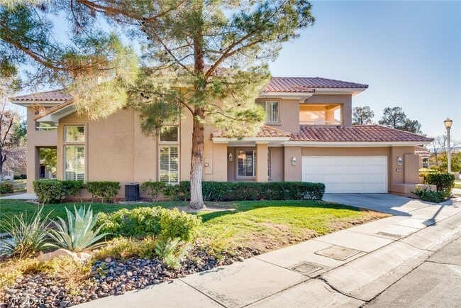 Photo - 4992 Crooked Stick Way