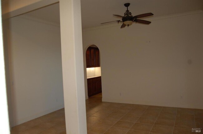 Photo - 1064 Diamante