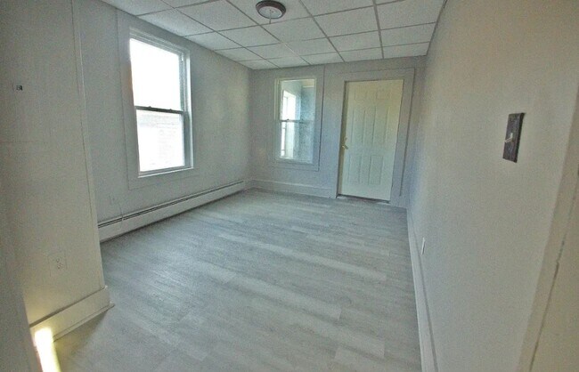 Photo - 61-63 Circular Unidad 61 Circular #2