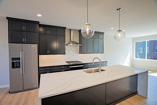 Photo - 2736 W Lumber Ln