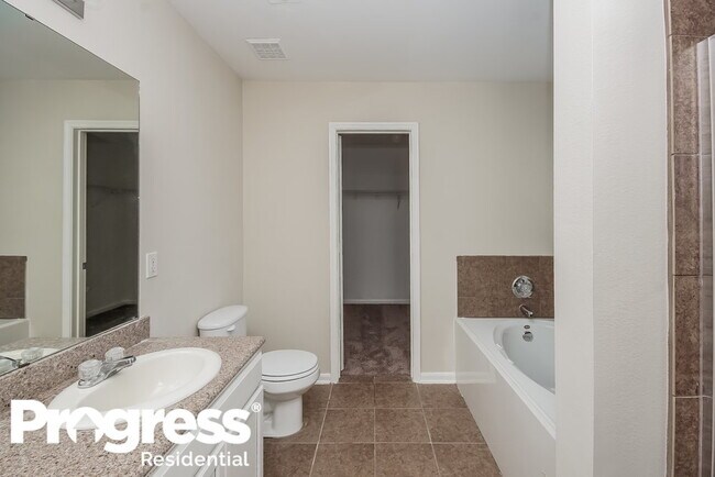 Photo - 20730 Dickinson Manor Ln