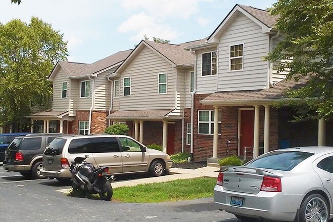 NICHOLASVILLE GREENS TOWNHOMES