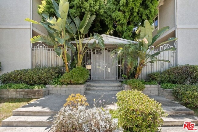 Photo - 2112 Warfield Ave Unidad 9