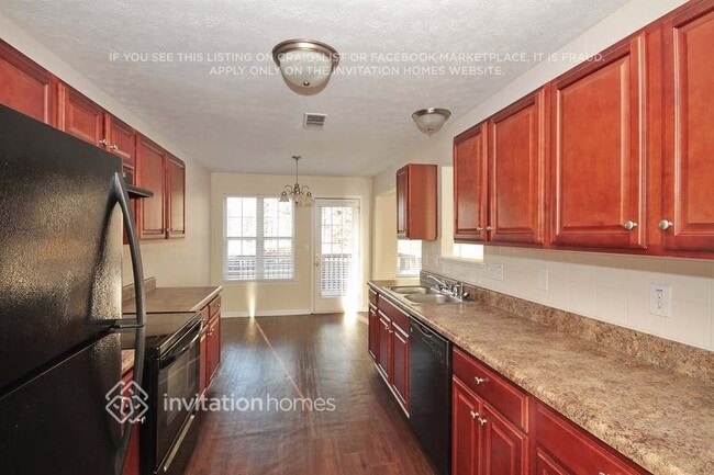 Photo - 1204 Opie Ln