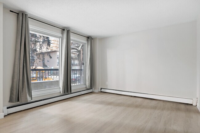 Photo - 110 & 120 on 25th