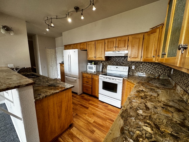 Building Photo - 22855 E Country Vista Dr Rental