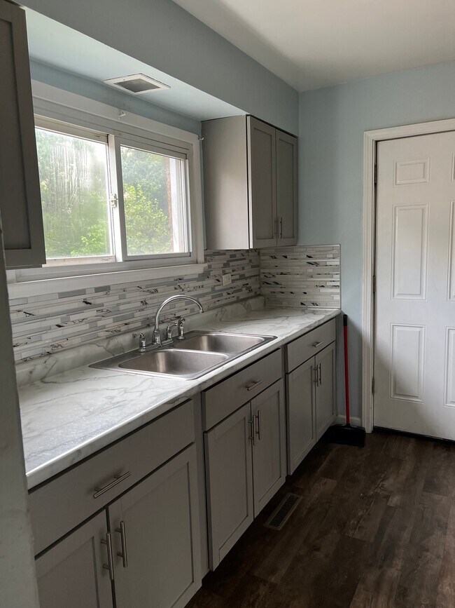 1903 171st St Unidad 1903 171st Street Unit 2