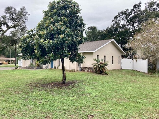 Photo - 3/2 Home with Fenced-in Yard!