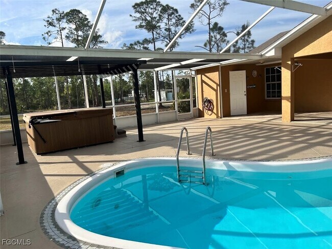 Photo - 3480 45th Ave NE