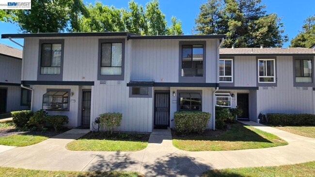 Building Photo - 6125 Thornton Ave