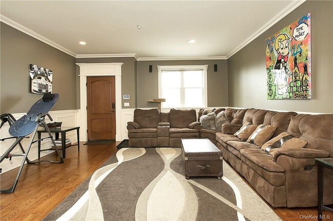 Photo - 240 Columbus Ave Unit Right Side