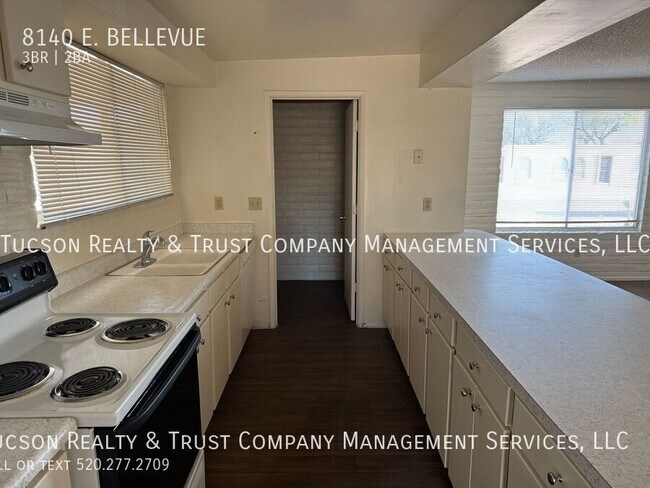 Photo - 8140 E. BELLEVUE-