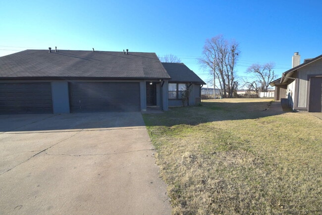 Building Photo - Spacious 3-Bedroom Home in Jenks School District with Bonus Loft & Private Patio