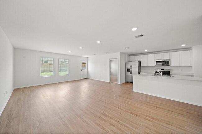 Photo - 1524 Twilight Grn Dr