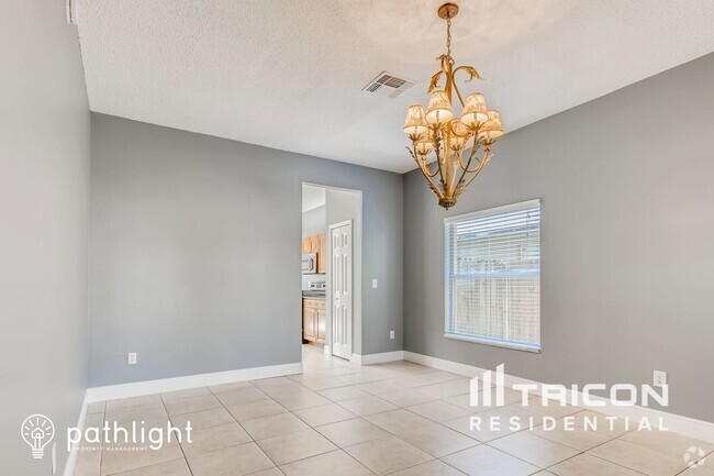 Building Photo - 102 Knights Hollow Dr Rental
