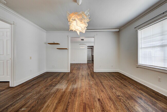 Photo - 418 N Flood Ave