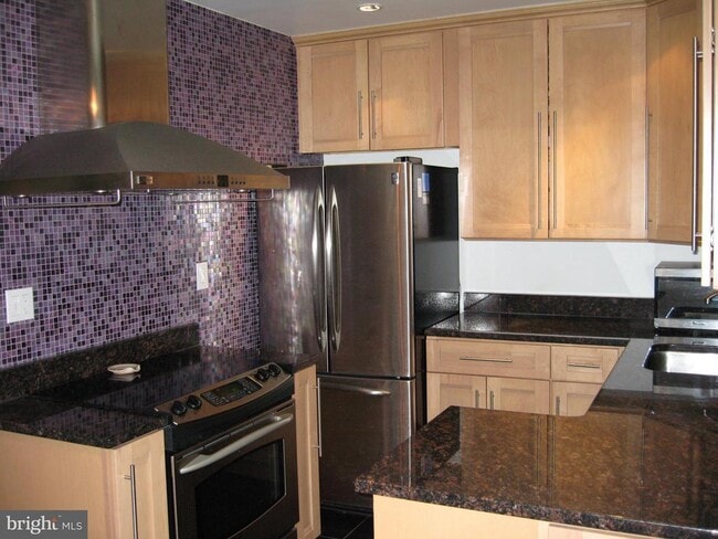 Photo - 4411 Edgefield Rd House