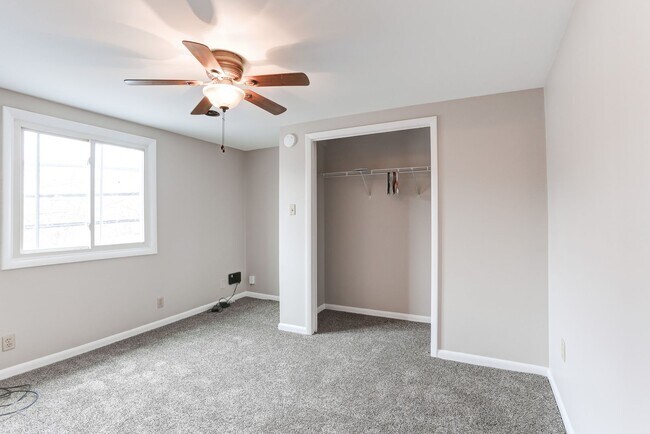 Photo - 308 S Enola Dr Unidad 2nd Floor