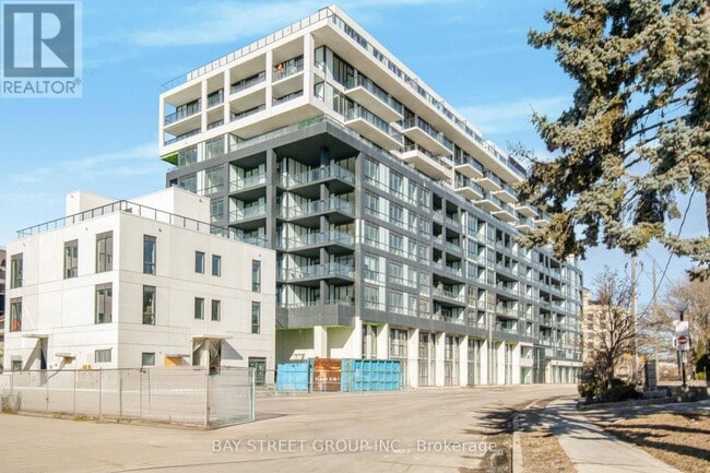 Photo - 6 Greenbriar Rd Unit 523