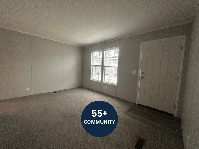 Photo - 39500 Warren Rd