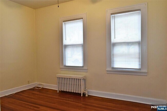 Photo - 139 Ray St Unit 2