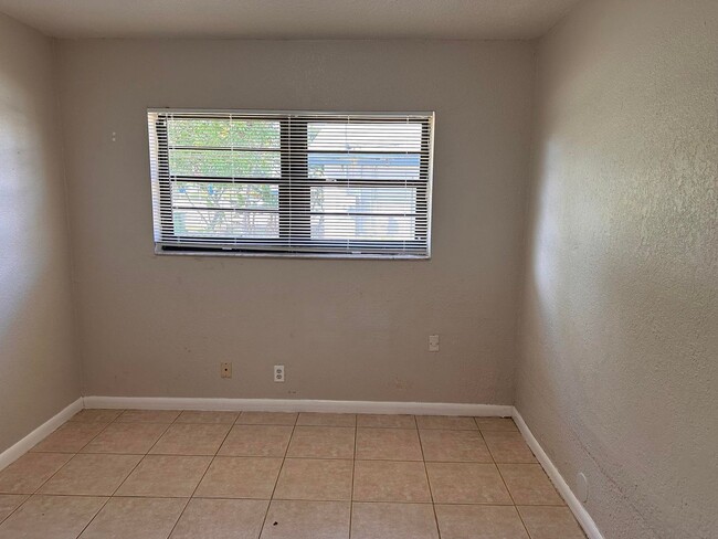 Photo - 50 NW 8th Ave