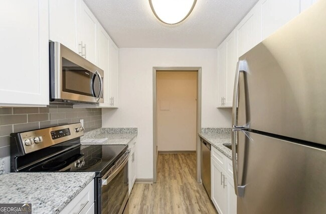 Building Photo - 730 Franklin Dr SE Unit F05