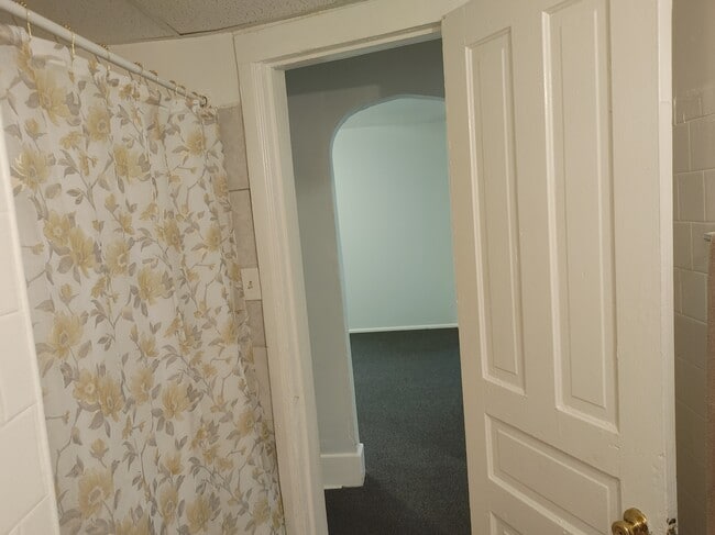11124 S Eggleston Ave Unit 1st. Floor