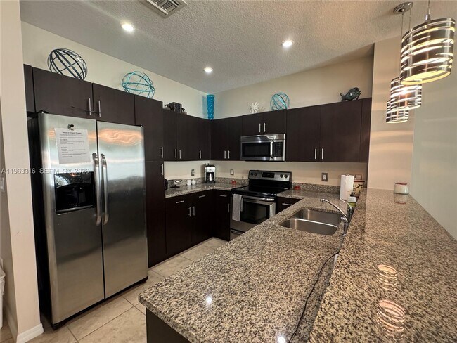 Photo - 2333 SE 5th St